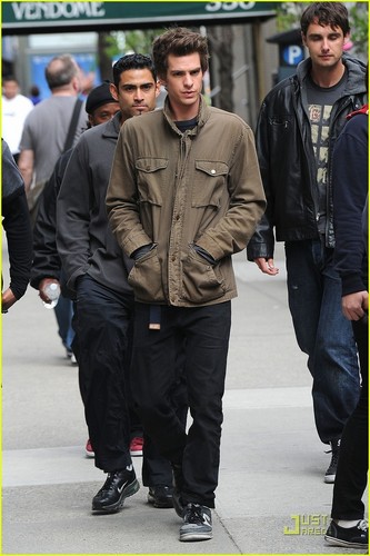  Andrew - On Set (April 30th 2011)