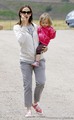 Jen @ the Community Farm in Thousands Oaks with Violet and Seraphina 4/21/11 - jennifer-garner photo