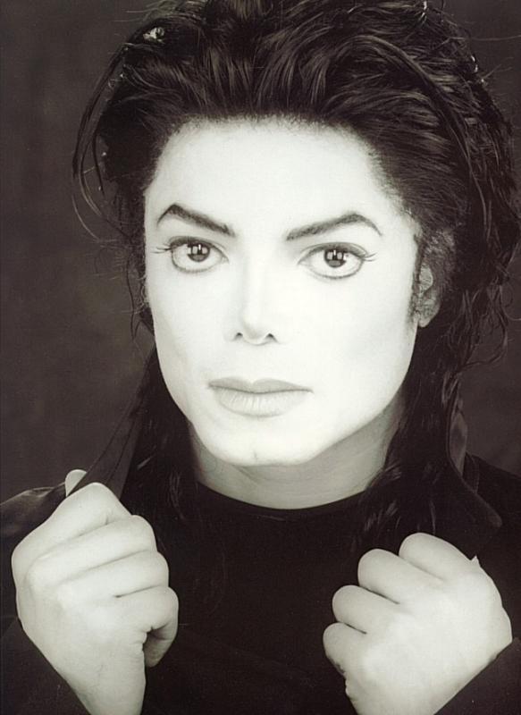 Michael-Sexy-Jackson-michael-jackson-21694425-583-800.jpg