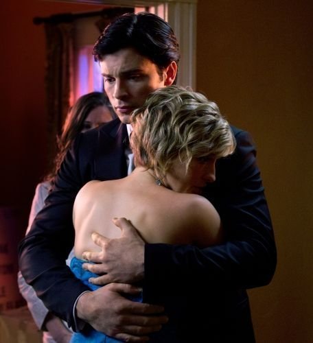  [Additional] smallville Series Finale - Promotional foto