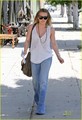 Hilary out in Beverly Hills - hilary-duff photo