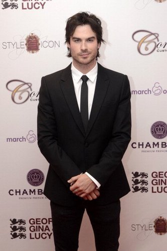  Ian Somerhalder at Style icono 2011 Luxury Gifting Suite