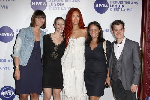  Nivea And 蕾哈娜 Celebrating 100 Years Of Skincare in Paris - May 6, 2011
