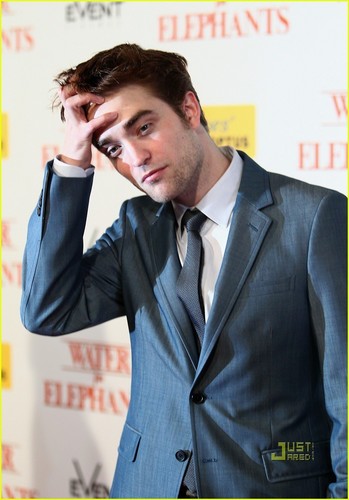  Robert Pattinson 2011