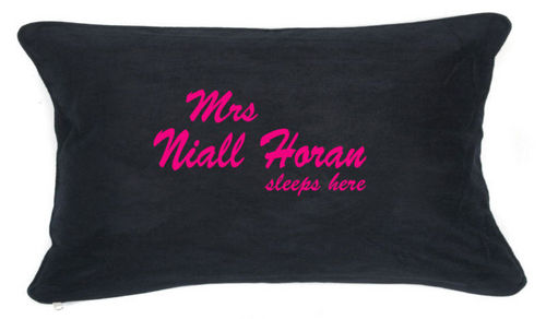 For Leah, who will one day be Mrs Niall Horan :D