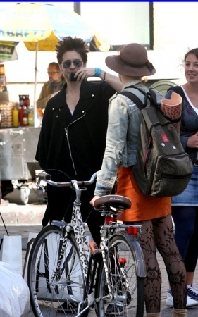  Jared out in NY (May 9)