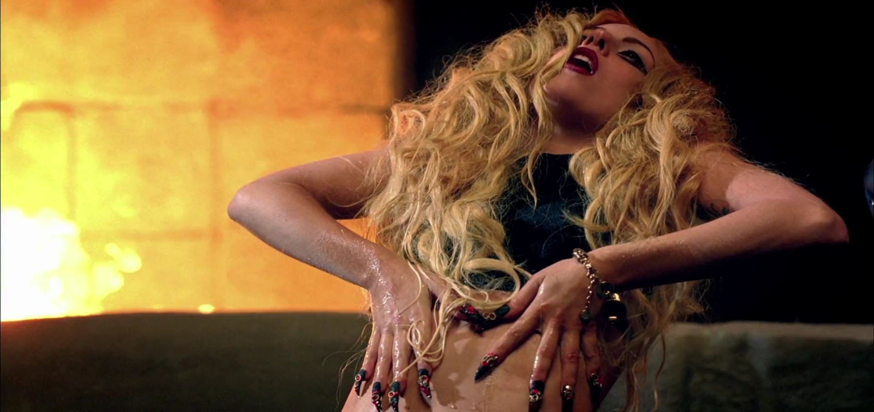 Lady-Gaga-Judas-Music-Video-lady-gaga-21