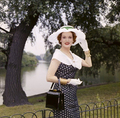 Maureen in London - classic-movies photo
