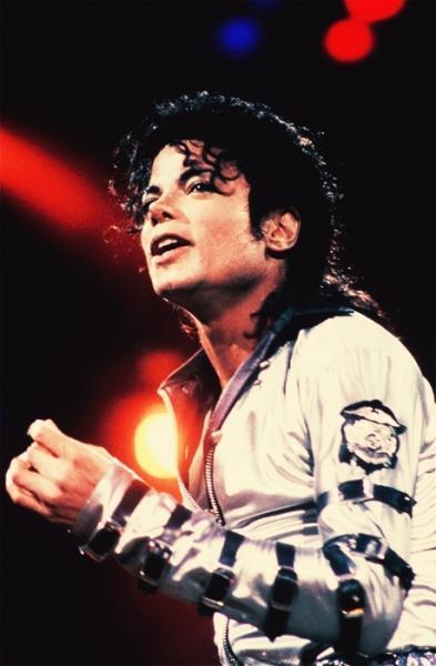 Michael-Jackson-Bad-era-niks95-3-the-bad-era-21850361-393-600.jpg
