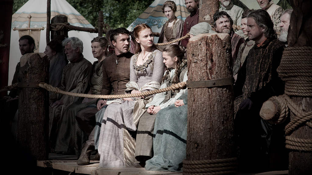 sophie turner game of thrones. Petyr, Sansa amp; Arya - Game of