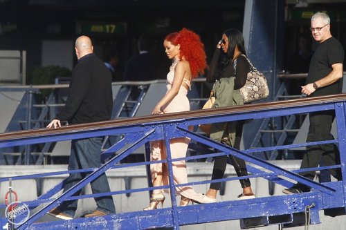 Rihanna leaving Mein Schiff 2 cruise ship at Hamburg's port - May 9, 2011