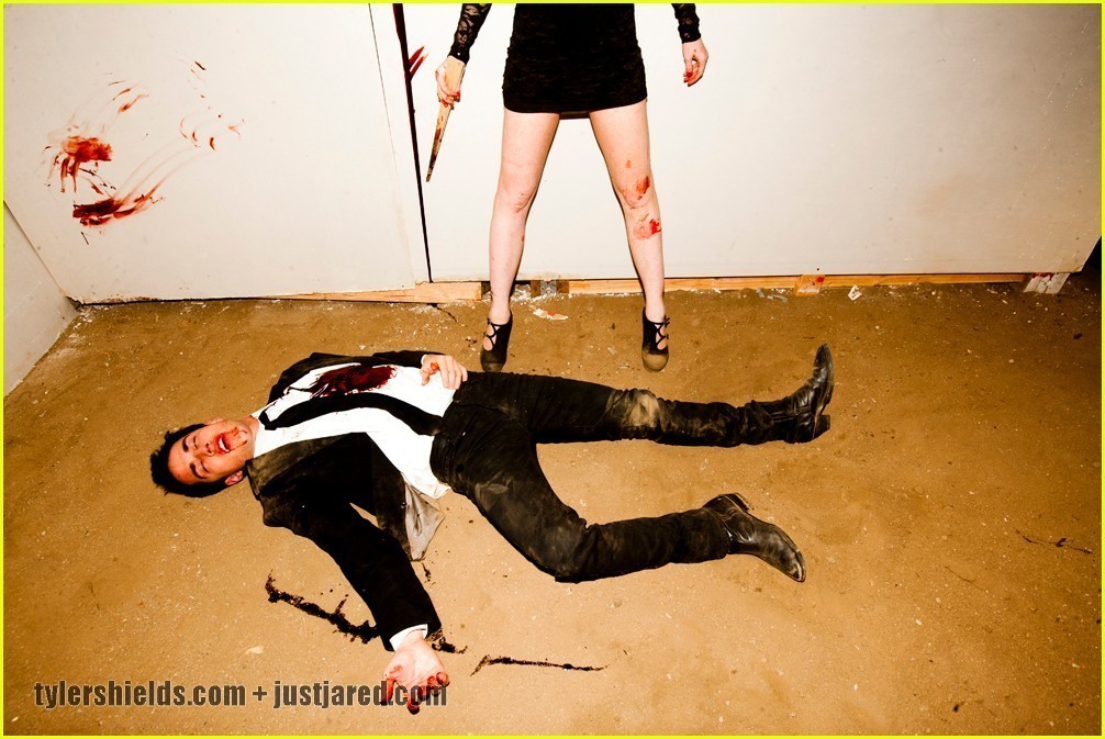 lindsay lohan vampire shoot. Vampire Lindsay Lohan Kills