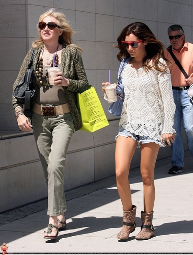 Ashley - Out and about in Beverly Hills - May 11, 2011