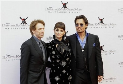  Johnny depp Premiere of Pirates of the Caribbean4- Russia 11.05.2011