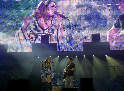  Miley - Gypsy moyo Tour (2011) - Asuncion, Paraguay - 10th May 2011