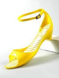Shoes for your swimsuit