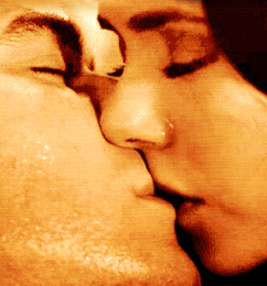  damon and elena kiss