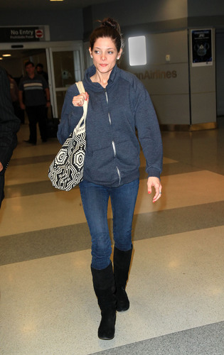  Ashley Greene Arriving at JFK (NYC)