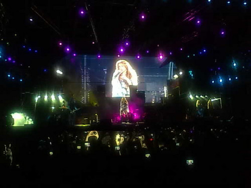  Miley - Gypsy hati, tengah-tengah Tour (2011) - On Stage - Sao Paulo, Brazil - 14th May 2011