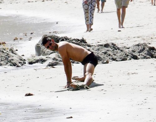  Novak Doing Sum VERY Impressive Stretches On The Beach!!! 100% Real ♥