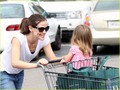 Jennifer Garner: Supermarket with Seraphina! - jennifer-garner photo