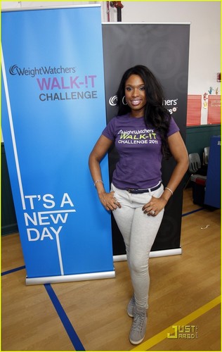  Jennifer Hudson: Walk-It Challenge