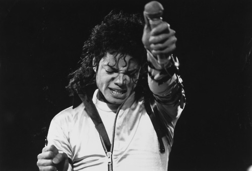 Michael-Jackson-michael-jackson-22142123-500-339.jpg