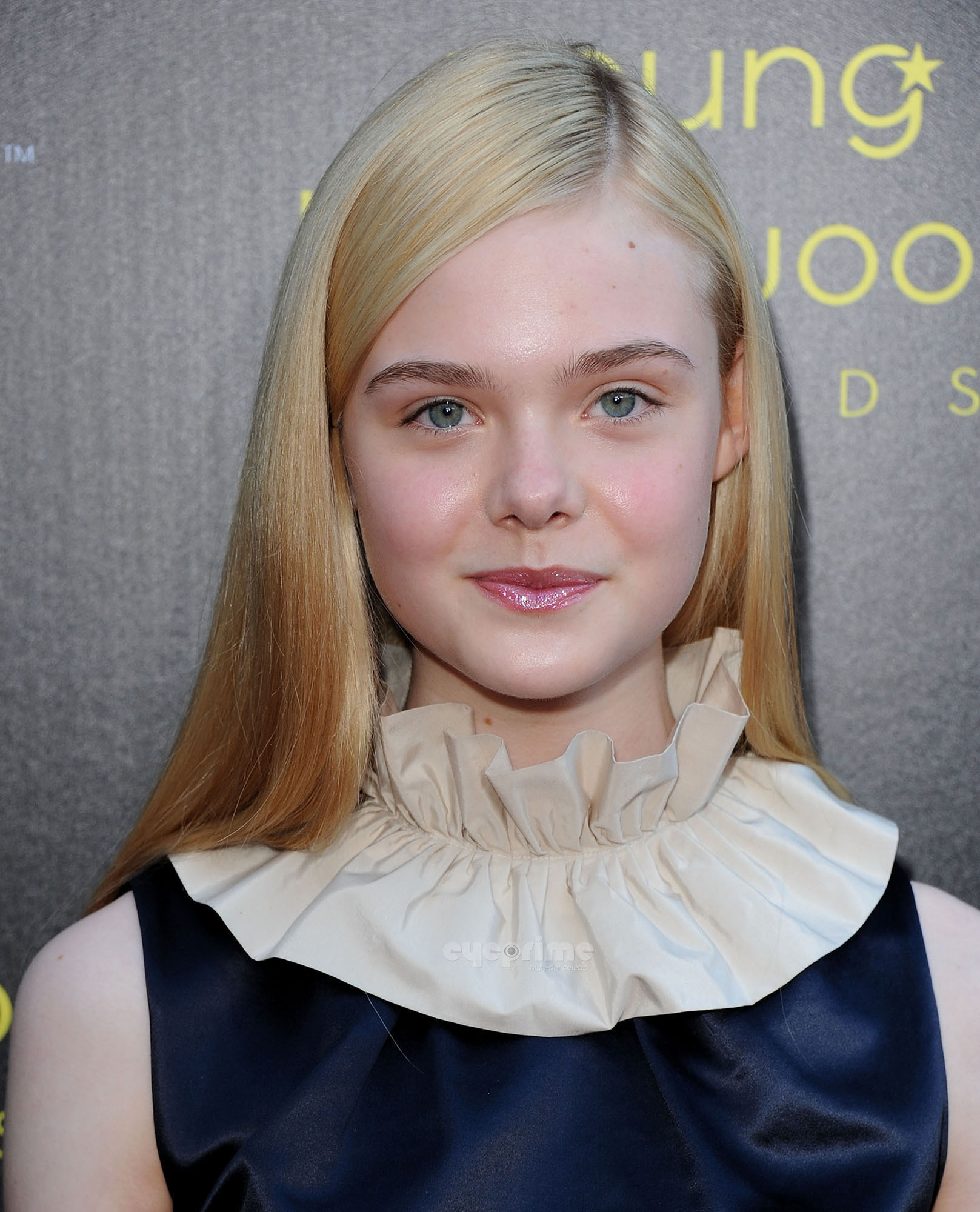 Elle Fanning - Picture Gallery