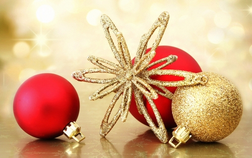  Golden navidad ornaments