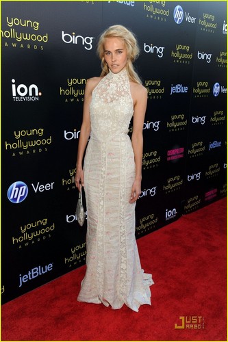 Isabel Lucas - Young Hollywood Awards 2011