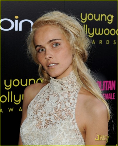 Isabel Lucas - Young Hollywood Awards 2011