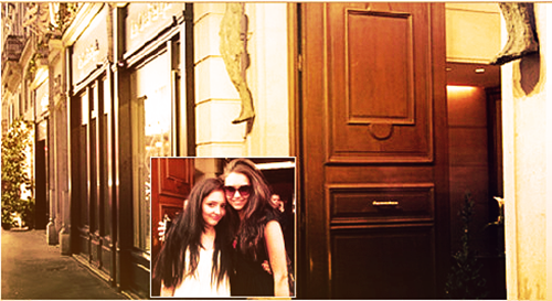  Nina with a fan,in Paris