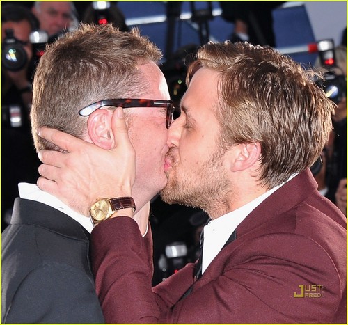 Ryan Gosling & Nicolas Winding Refn: Kiss Kiss!