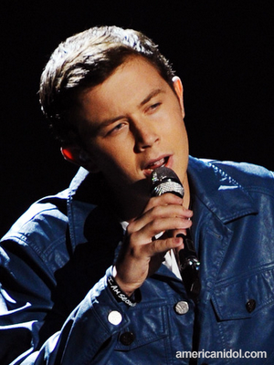  Scotty McCreery pag-awit