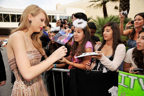  Taylor veloce, swift at the 2011 Billboard Musica Awards