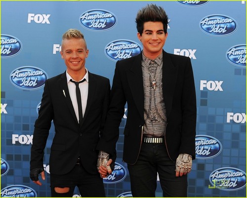  Adam Lambert: American Idol Finale with Sauli Koskinen!