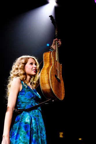  Fearless Tour 2009 Promotional 写真