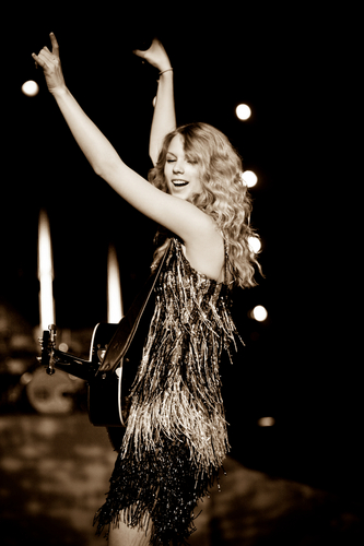  Fearless Tour 2009 Promotional चित्रो