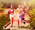 Justin & Selena in Hawaii - justin-bieber photo
