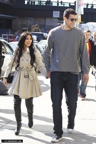  Kim and Kris Humphries are spotted out in New York 3/27/11