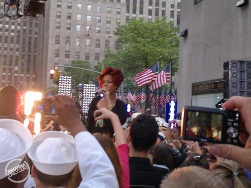 Rihanna - The Today Show - Rehearsals (Fan Pictures) - May 27, 2011