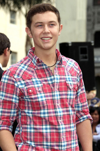  Scotty McCreery - Simon Fuller Honored On The Hollywood Walk Of Fame