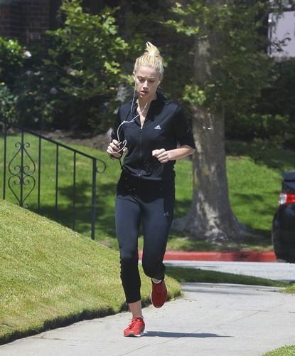  Amber Heard out for a Jog in Hollywood, June 1st.