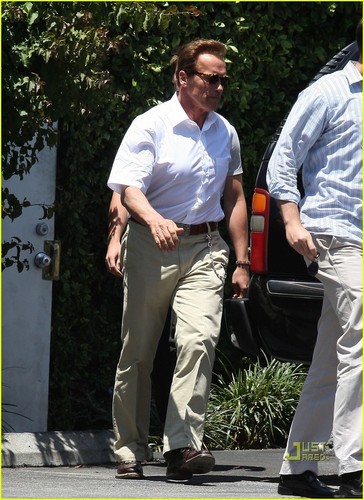  Arnold Schwarzenegger & Patrick: Father-Son Time