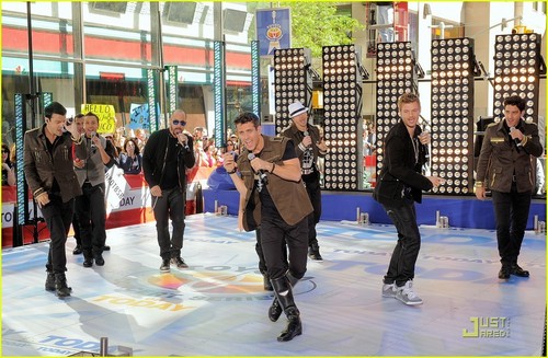 Backstreet Boys & NKOTB Take Over 'Today'