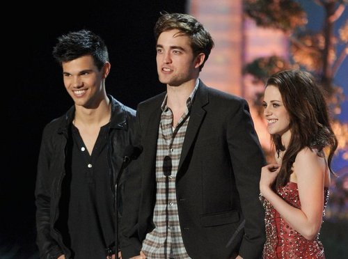 MTV Movie Awards (June 5, 2011)