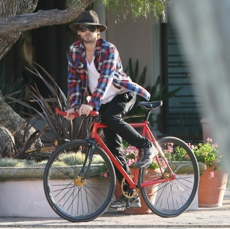  Out in Malibu, CA - 29 May 2011