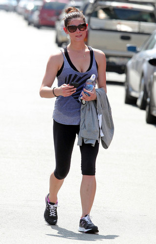  Ashley Greene Leaving A Gym In Studio City