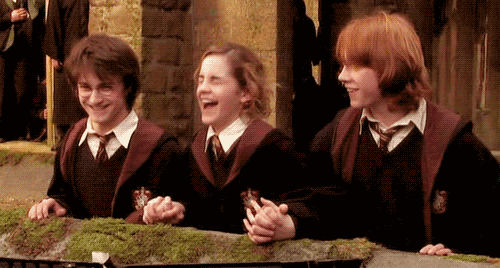  Daniel, Emma & Rupert holding hands :)