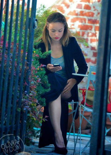 Goes to a cafe in Westwood, CA [June 9, 2011]